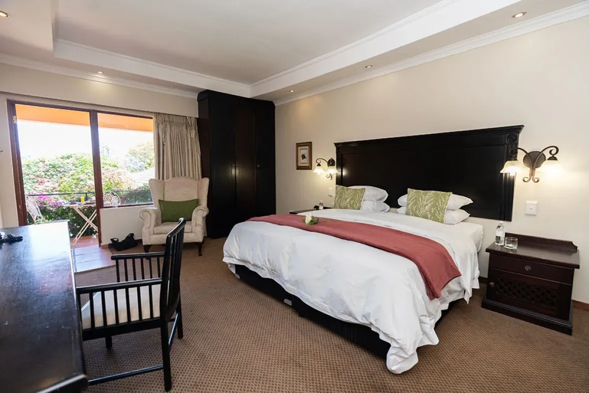 Deluxe Room 4 at Little Tuscany Boutique Hotel